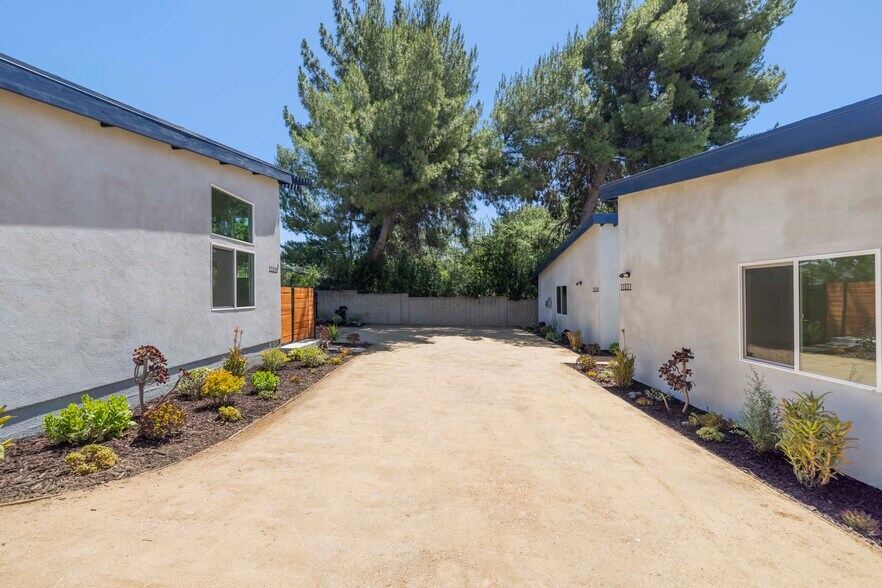 More Photos Of 22320 Itasca St, Chatsworth Apartments For Sale