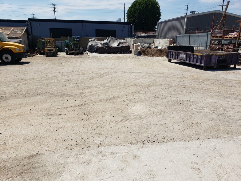 More Photos Of 8761 Amigo Ave, Northridge Land For Lease