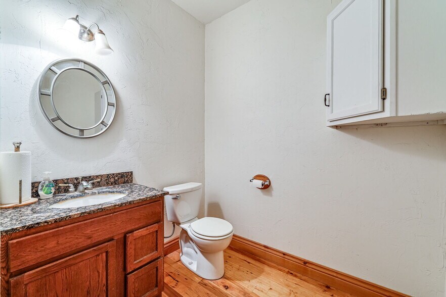 More Photos Of 2684 W US Highway 290, Fredericksburg Warehouse For Sale