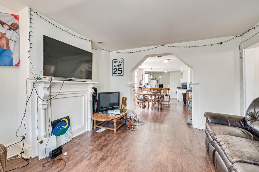 More Photos Of 173 Hamilton St, New Brunswick Specialty For Sale