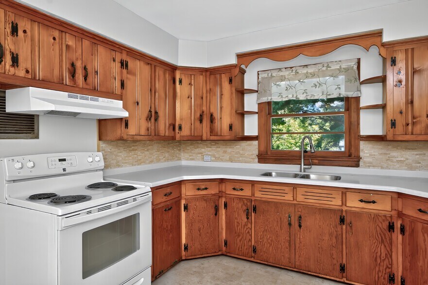 More Photos Of 43 Highway 433, Mackville Flex For Sale