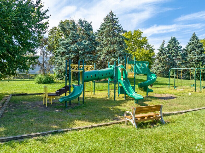 More Photos Of 3691 Windward Way, Columbus Apartments For Sale