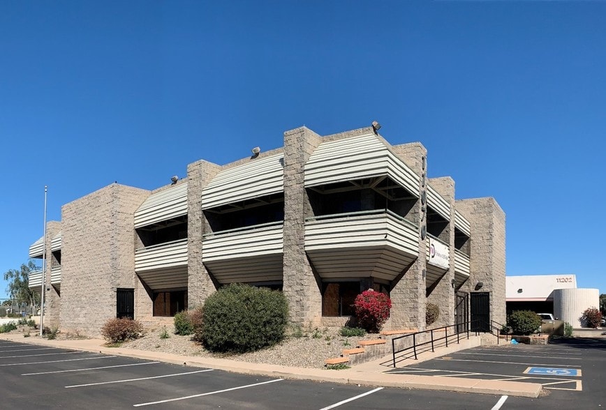 More Photos Of 11070 N 24th Ave, Phoenix Office For Sale