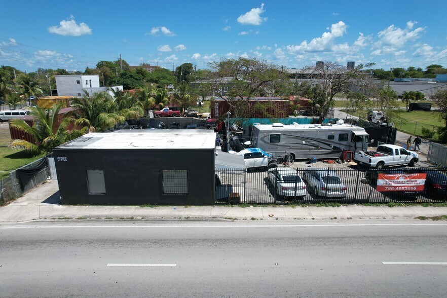 Primary Photo Of 7441 N Miami Ave, Miami Freestanding For Sale