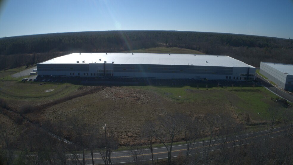 More Photos Of 237 E Main St, Norton Unknown For Lease