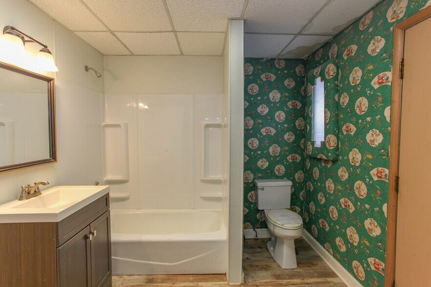 More Photos Of 1201 E 11th Pl, Big Spring Specialty For Sale