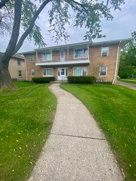 More Photos Of 7009 W Tripoli Ave, Milwaukee Apartments For Sale