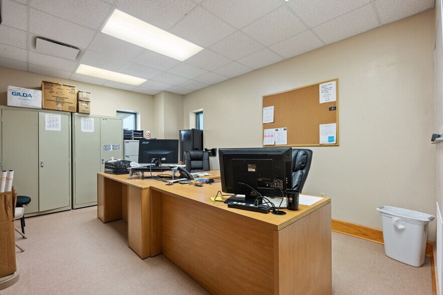 More Photos Of 40 Corgey Rd, Pleasanton Light Manufacturing For Lease