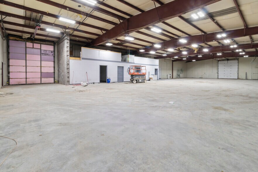 More Photos Of 1091 Kentucky Ave, Indianapolis Warehouse For Lease