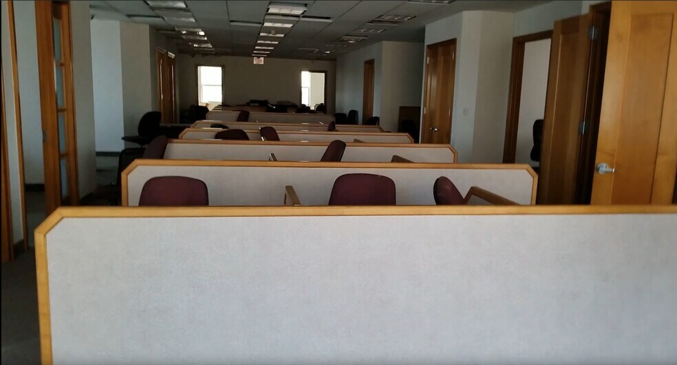 More Photos Of 189-10 Hillside Ave, Hollis Medical For Sale