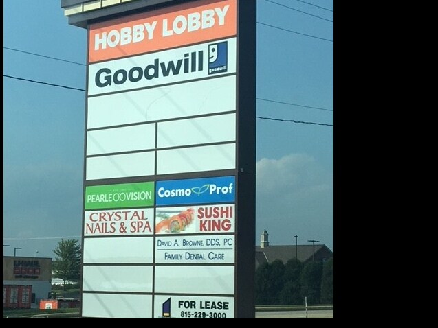 More Photos Of 2000 N Richmond Rd, Mchenry Storefront For Sale