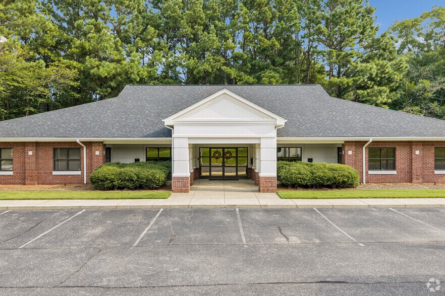 More Photos Of 3603 Pine Ln, Bessemer Office For Lease
