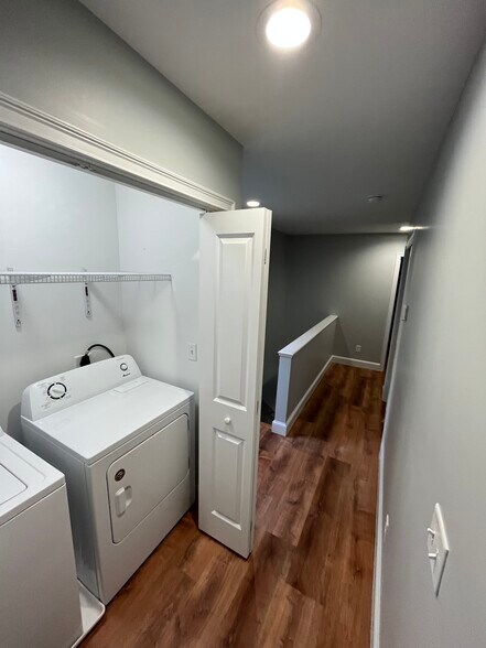 More Photos Of Ridge Manor Court, Niskayuna Apartments For Sale