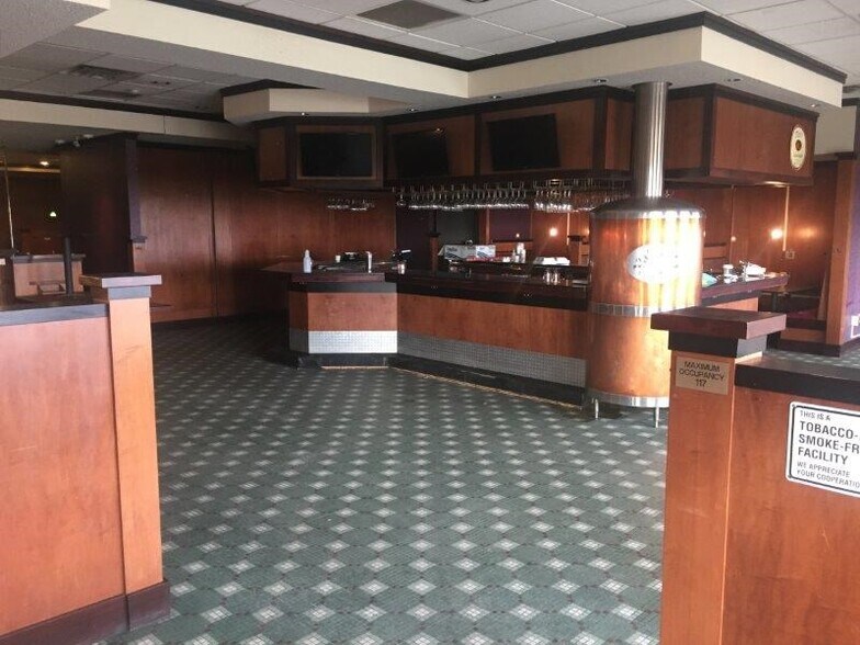 More Photos Of 2315 N Broadway, Minot Hospitality For Sale
