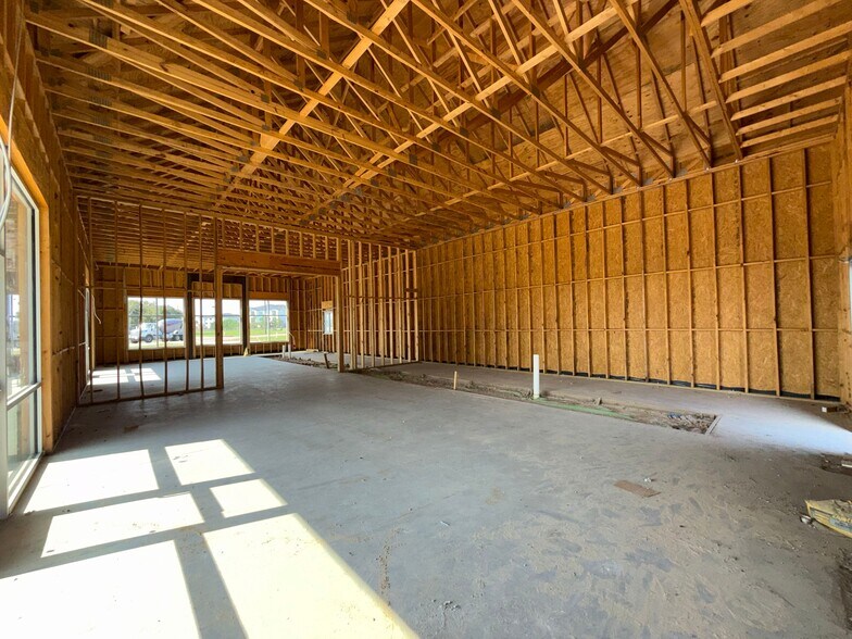 More Photos Of 233-235 Burnett Trail, Canton Storefront Retail Office For Lease