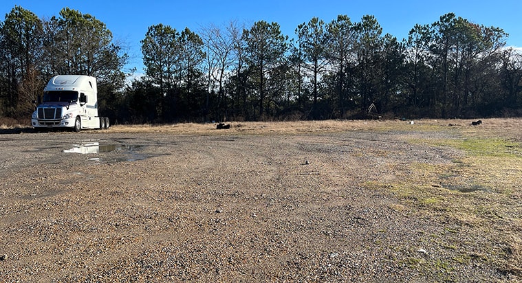 More Photos Of 2300 Indian Hill Rd, Colonial Heights Industrial For Lease