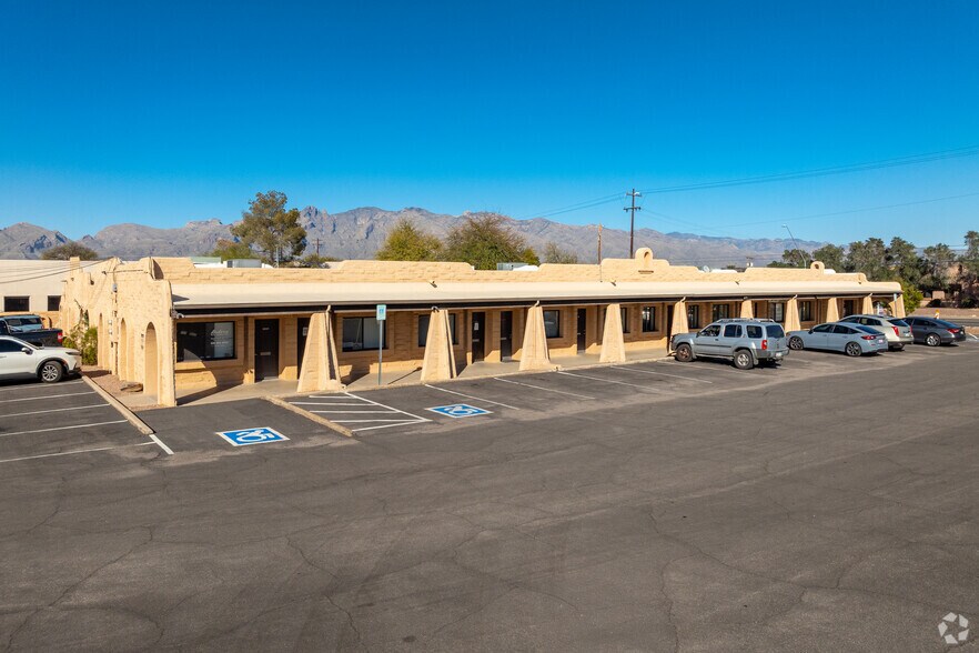 More Photos Of 3333 N Campbell Ave, Tucson Office For Lease