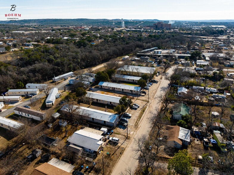 More Photos Of 2906-2908 Hunt St, Kerrville Apartments For Sale