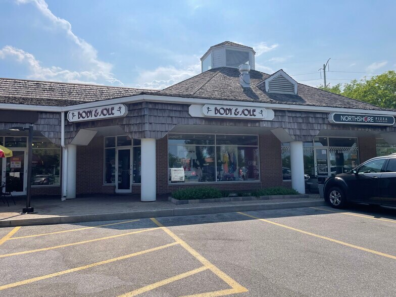 Primary Photo Of 310 N Happ Rd, Northfield Storefront Retail Office For Lease