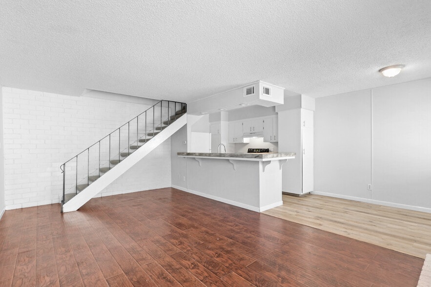 More Photos Of 5731-5749 Blachly Way, Sacramento Apartments For Sale