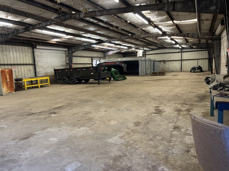 More Photos Of 12010 River Rd, Courtland Service For Lease