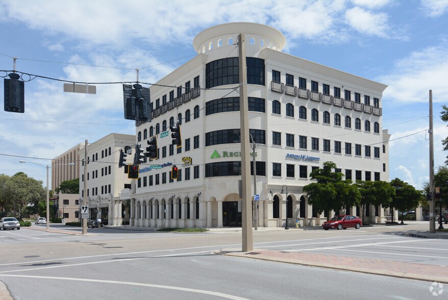 More Photos Of 1626 Ringling Blvd, Sarasota Office For Lease