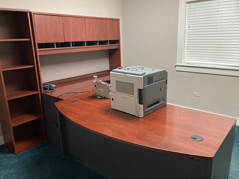 More Photos Of 5047 Highway 1, Napoleonville Office For Sale
