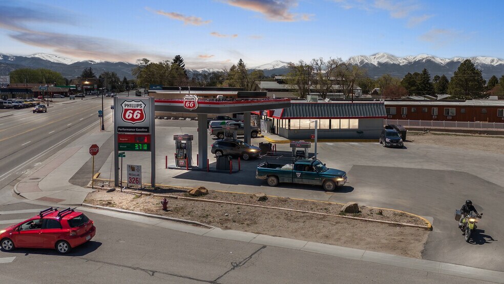 Primary Photo Of 310 W Rainbow Blvd, Salida Service Station For Sale