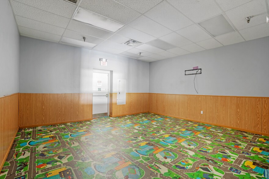 More Photos Of 1015 Martin St S, Pell City Unknown For Lease