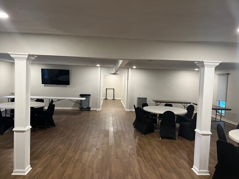 More Photos Of 4031 Rainbow Dr, Decatur Religious Facility For Sale