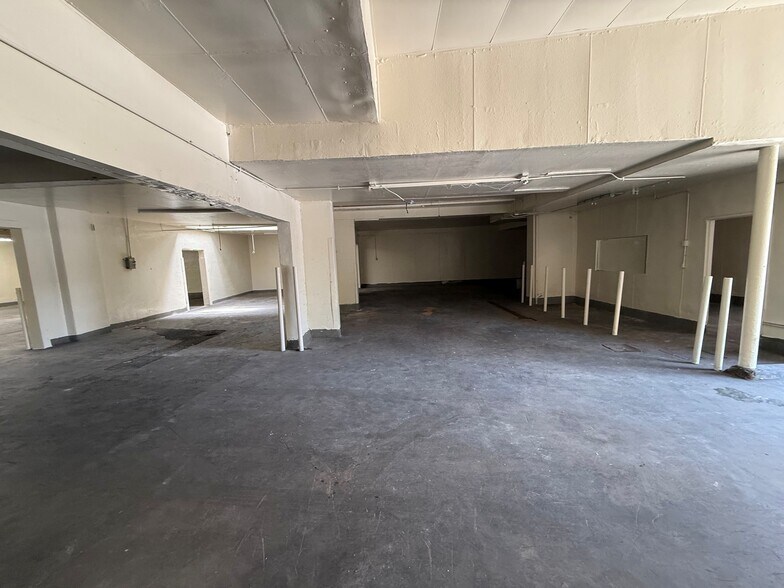 More Photos Of 6218 Maywood Ave, Bell Warehouse For Sale