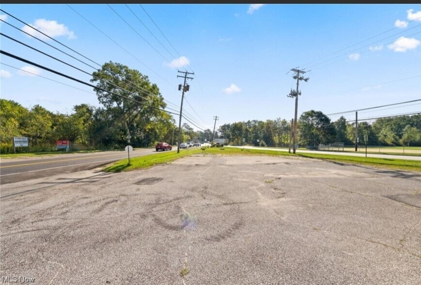 More Photos Of 2821 E Aurora Rd, Twinsburg Freestanding For Sale