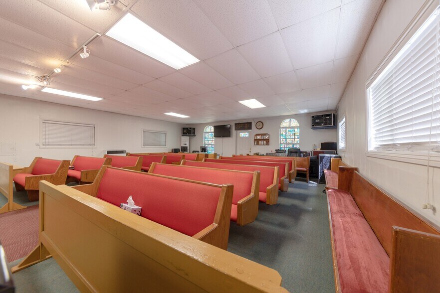 More Photos Of 1025 S Catalina St, Los Angeles Religious Facility For Sale