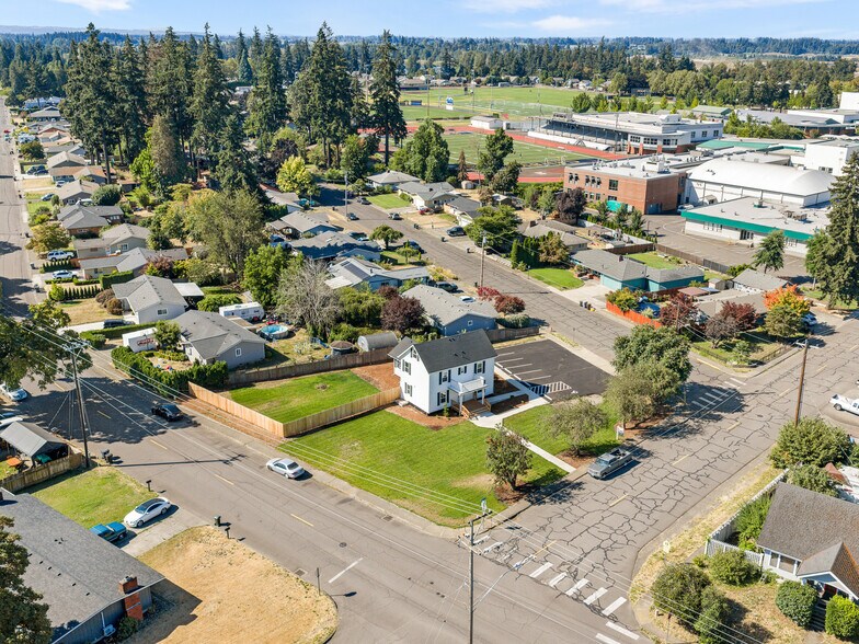 More Photos Of 525 SW 4th Ave, Canby Apartments For Sale
