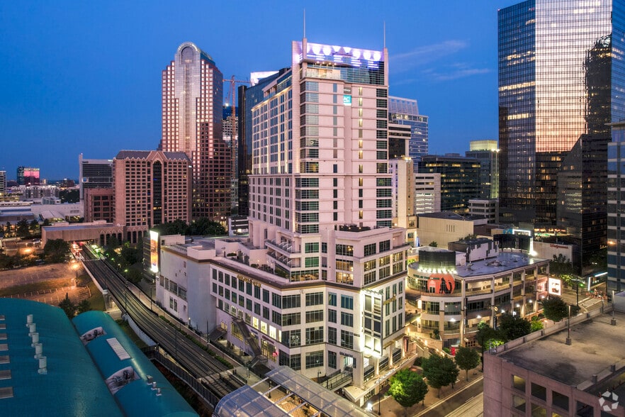 More Photos Of 210 E Trade St, Charlotte Unknown For Lease