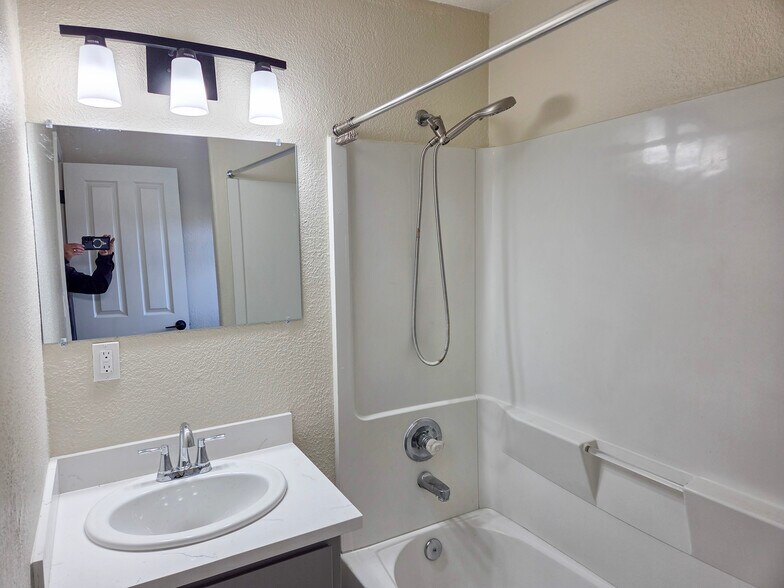 More Photos Of 4015 Hoen Ave, Santa Rosa Apartments For Sale