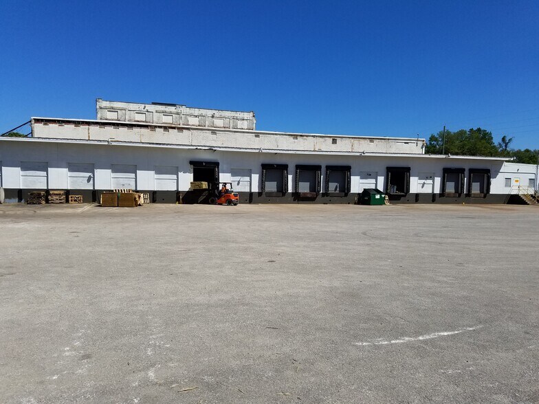 More Photos Of 1429 W 16th St, Jacksonville Warehouse For Sale