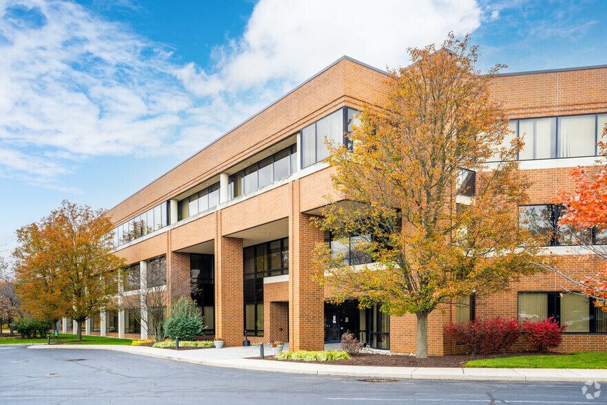Primary Photo Of 1525 Valley Center Pky, Bethlehem Office For Lease