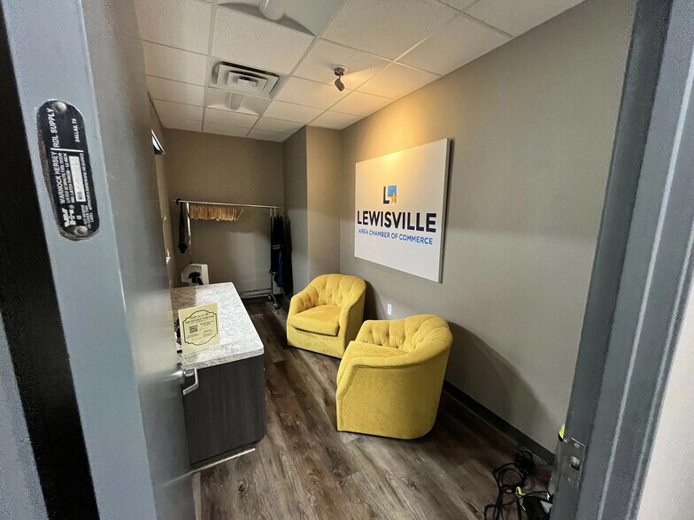 More Photos Of 551 N Valley Pky, Lewisville Office For Sale