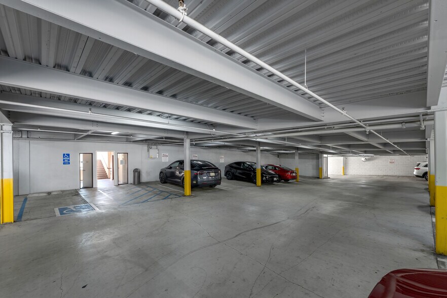 More Photos Of 809 S Atlantic Blvd, Monterey Park Office For Sale