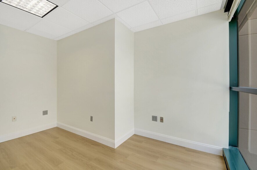 More Photos Of 200 S Andrews Ave, Fort Lauderdale Medical For Sale