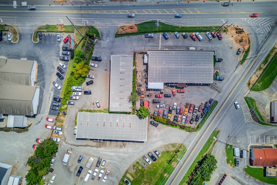 More Photos Of 5280 Atlanta Hwy, Alpharetta Auto Repair For Sale