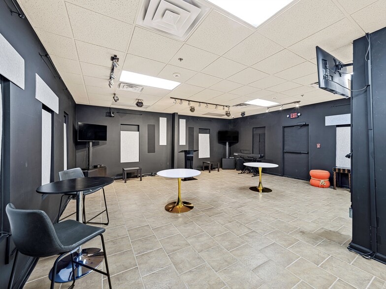 More Photos Of 2425 W Park Place Blvd, Stone Mountain Schools For Sale