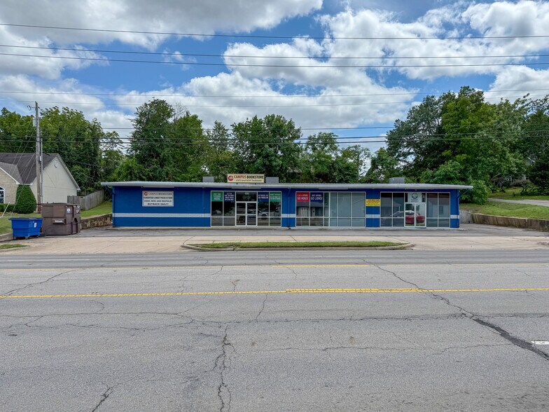 More Photos Of 4612 Grand Ave, Fort Smith Office For Sale