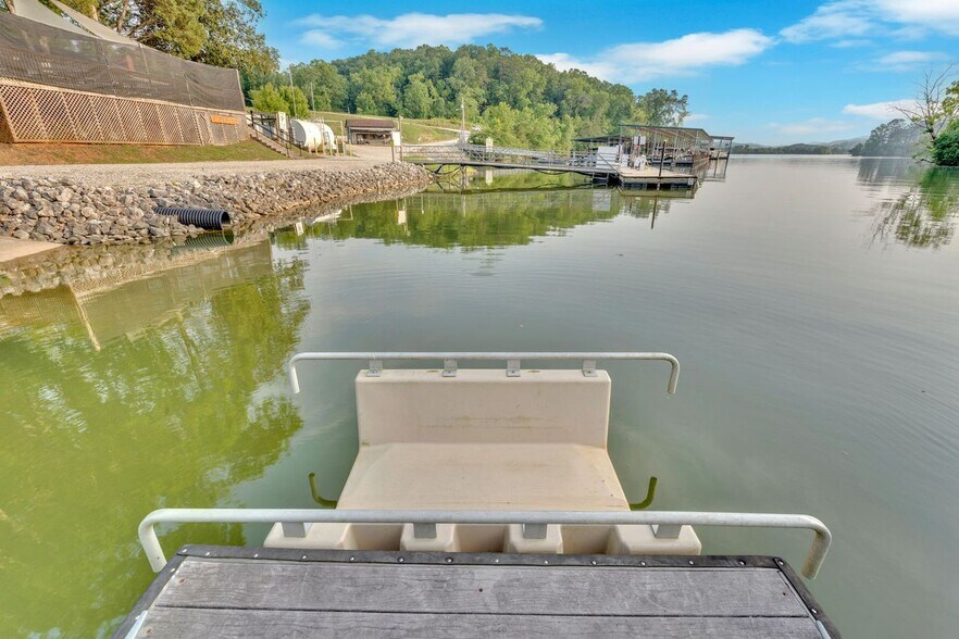 More Photos Of 1060 Paint Rock Ferry Rd, Kingston Specialty For Sale