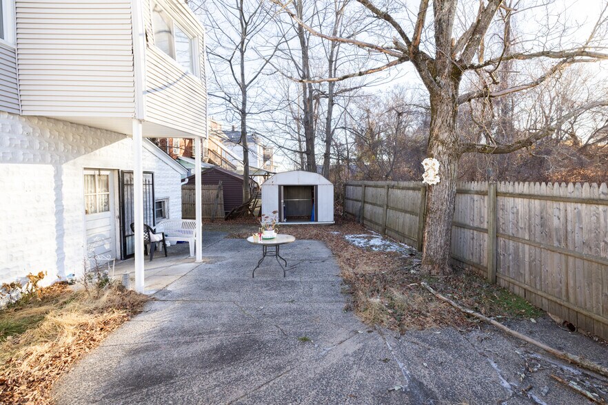 More Photos Of 159 Park St, Bristol Office For Sale