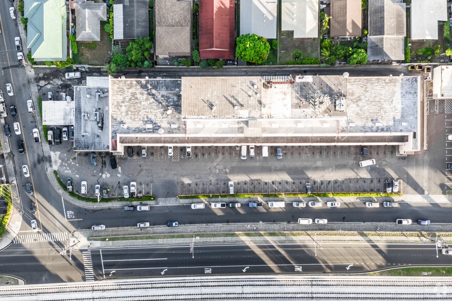 More Photos Of 94-366 Pupupani St, Waipahu Unknown For Lease