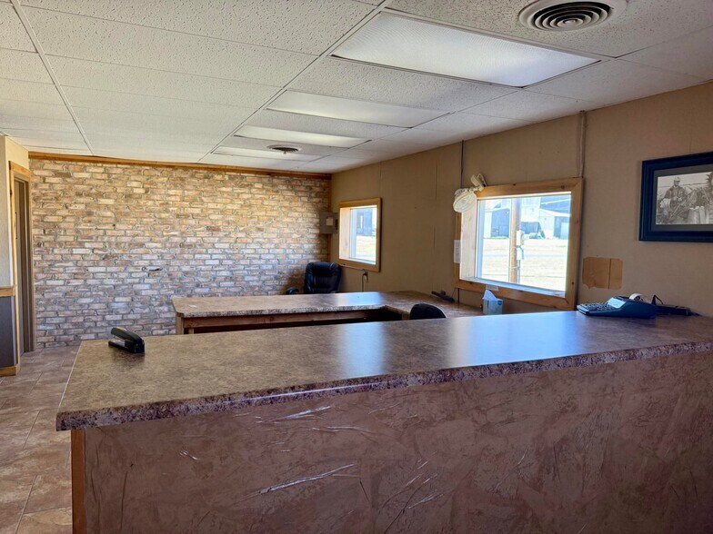 More Photos Of 801 Harrison Ave, Lorenzo Office For Sale