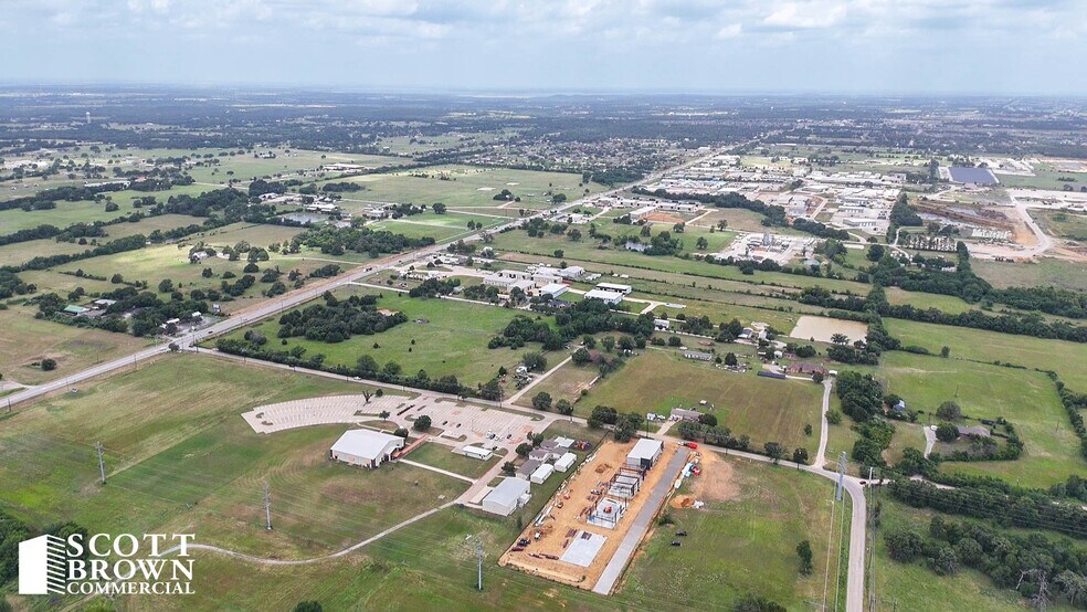 More Photos Of 8870 Liberty Road, Aubrey Unknown For Lease