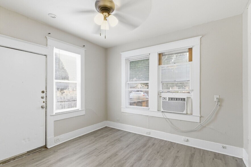 More Photos Of 214 E Huff Ave, San Antonio Apartments For Sale